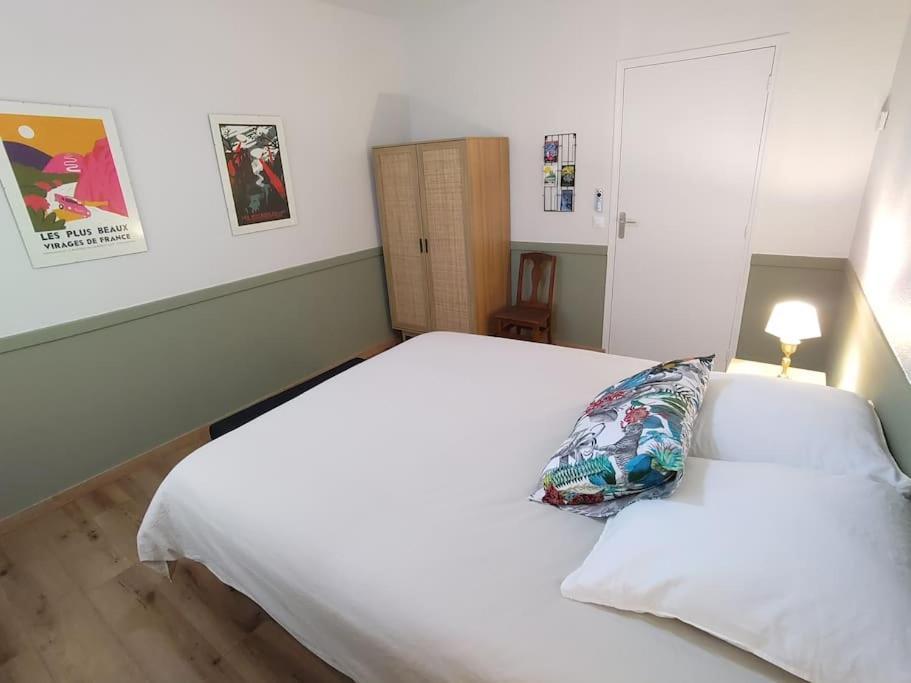 Grand Appartement Avec Jardin Bretenoux Екстер'єр фото